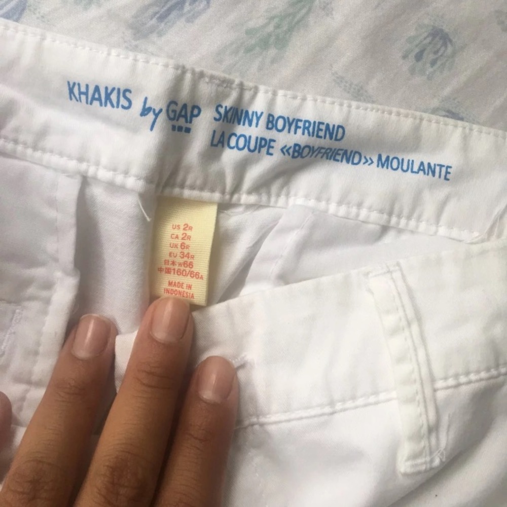 GAP white boyfriend skinny pants